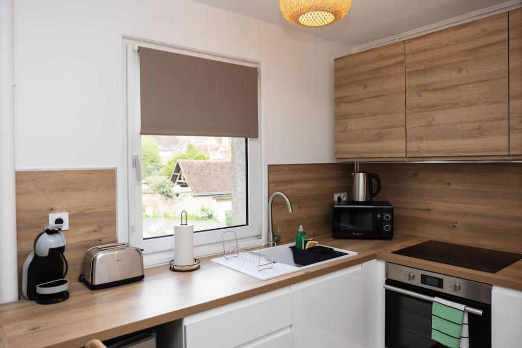 Chartres - Le Saint Pierre Appartement Buitenkant foto